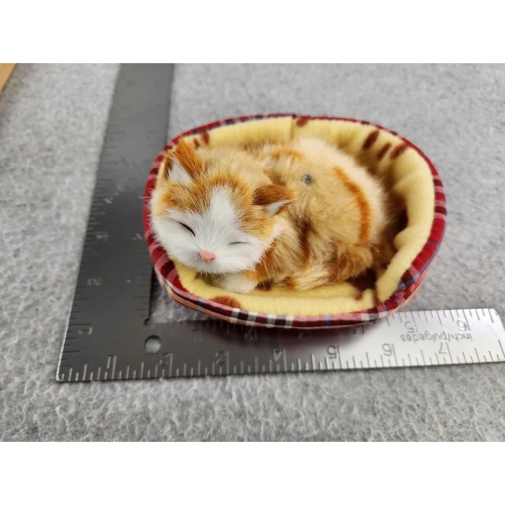Cat Kitten Plush Fur Small‎ Kitty Sleeping Pink Nose Basket Bed Snores Purrs
